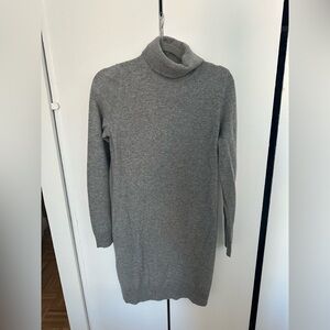 Theory Gray Turtleneck cashmere sweater Dress size small